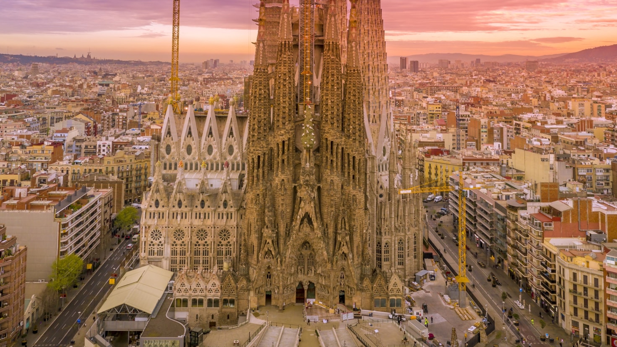 Letiště Girona je bránou na Costa Bravu i do Barcelony