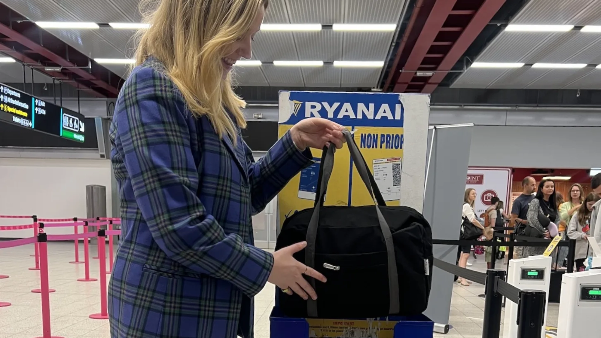 20L-Ryanair-5